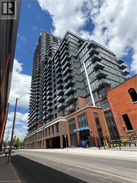 75 James Unit 526