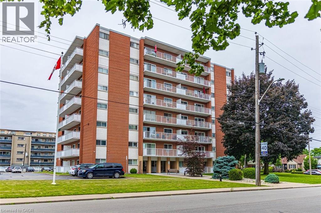 8 WOODMAN Unit 805