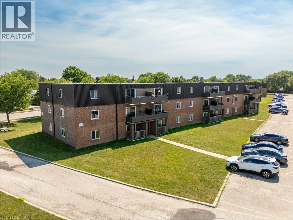 390 ADMIRAL Unit 205