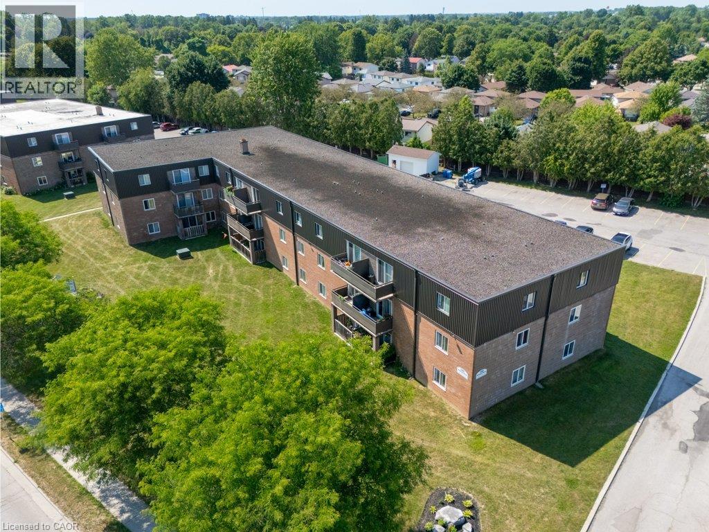 390 ADMIRAL Unit 205 photo 4