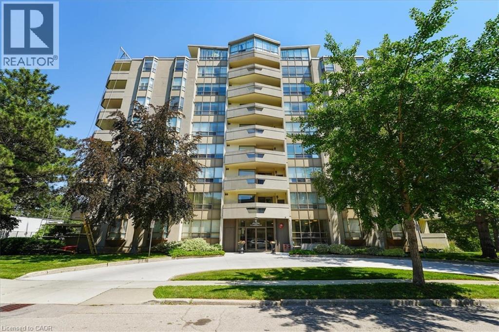 8 VILLAGE Unit 807