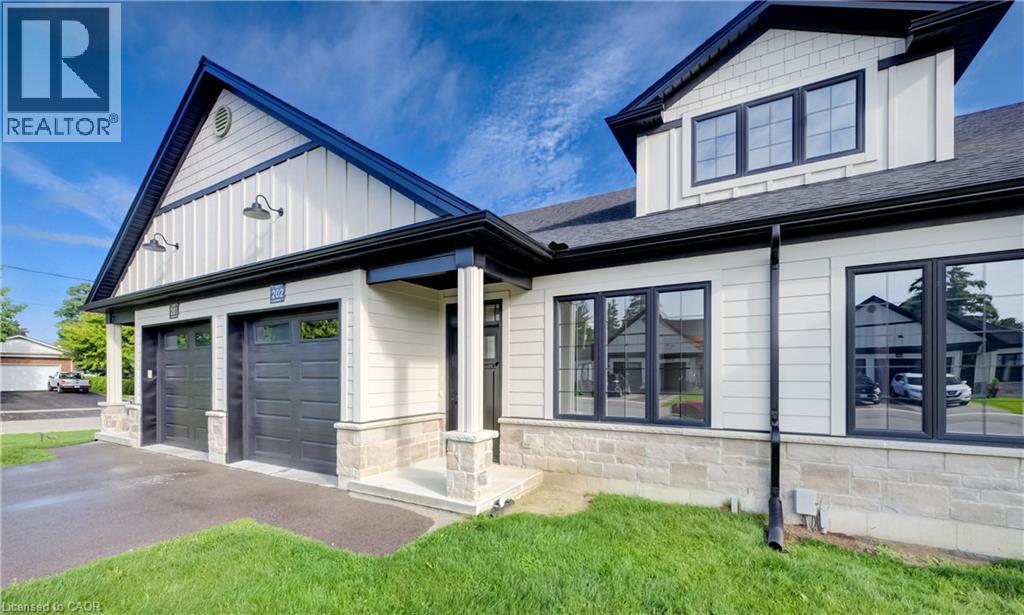 12 WASHINGTON Unit 202