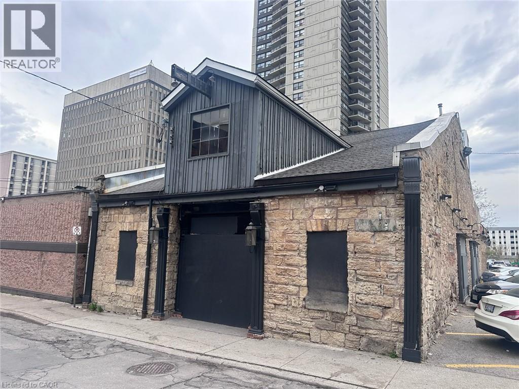 33 BOWEN