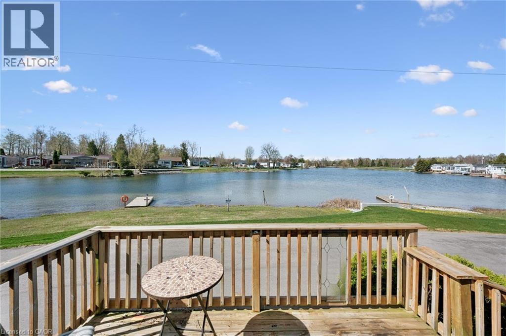 27 TRILLIUM BEACH