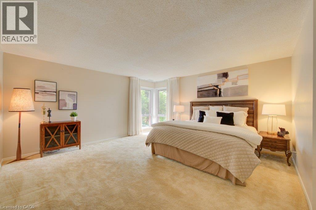 52 BLUE SPRINGS Unit 32