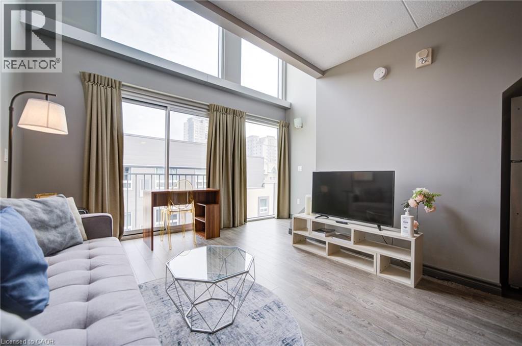 321 SPRUCE Unit 710