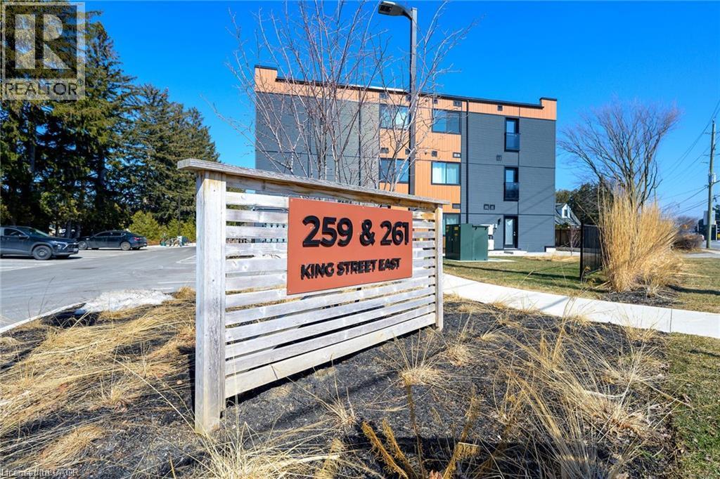 259 KING Unit 303