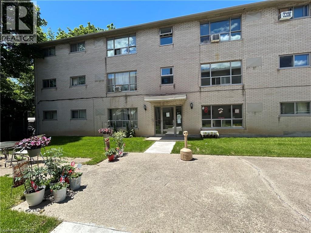 108 CREIGHTON Unit 14