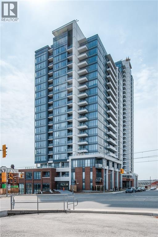 15 WELLINGTON Unit 1704