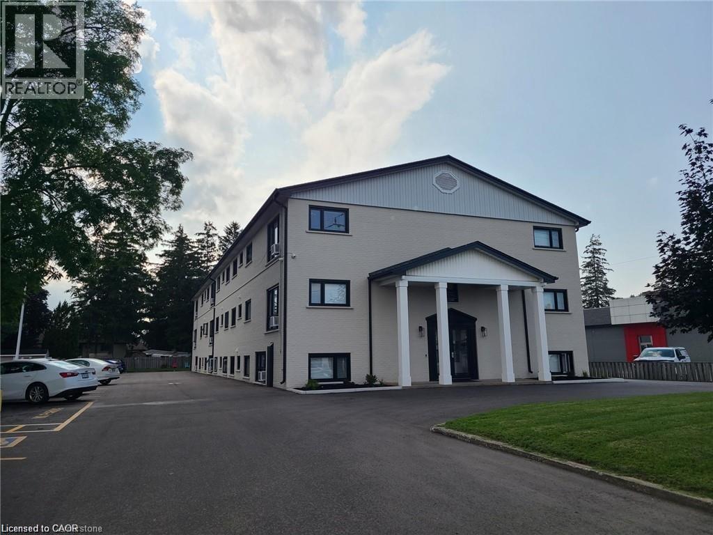 71 KING GEORGE Unit 201
