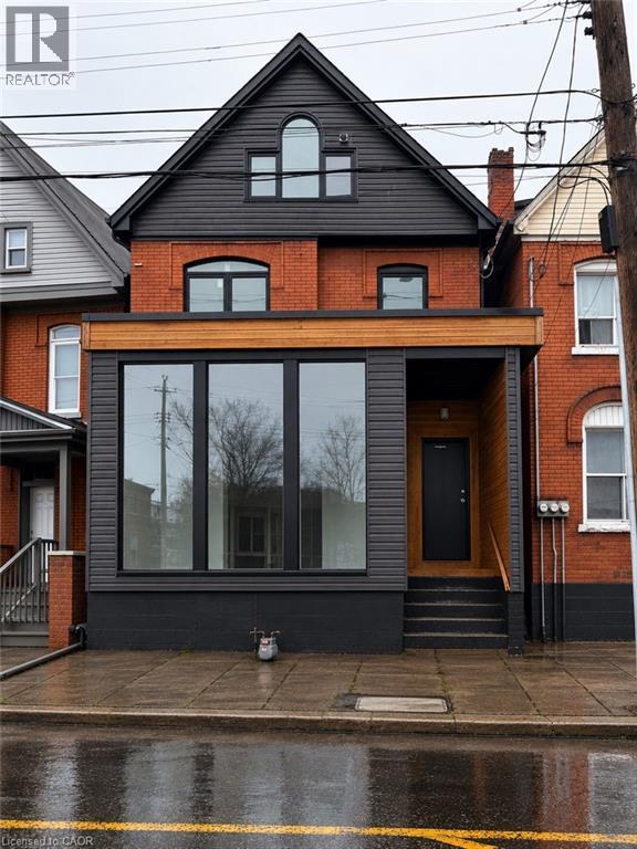 76 WENTWORTH