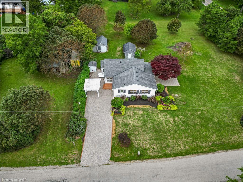6 MOHAWK POINT