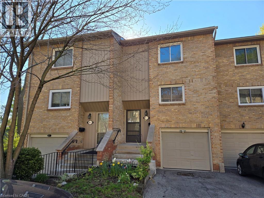 95 FONTHILL Unit 2