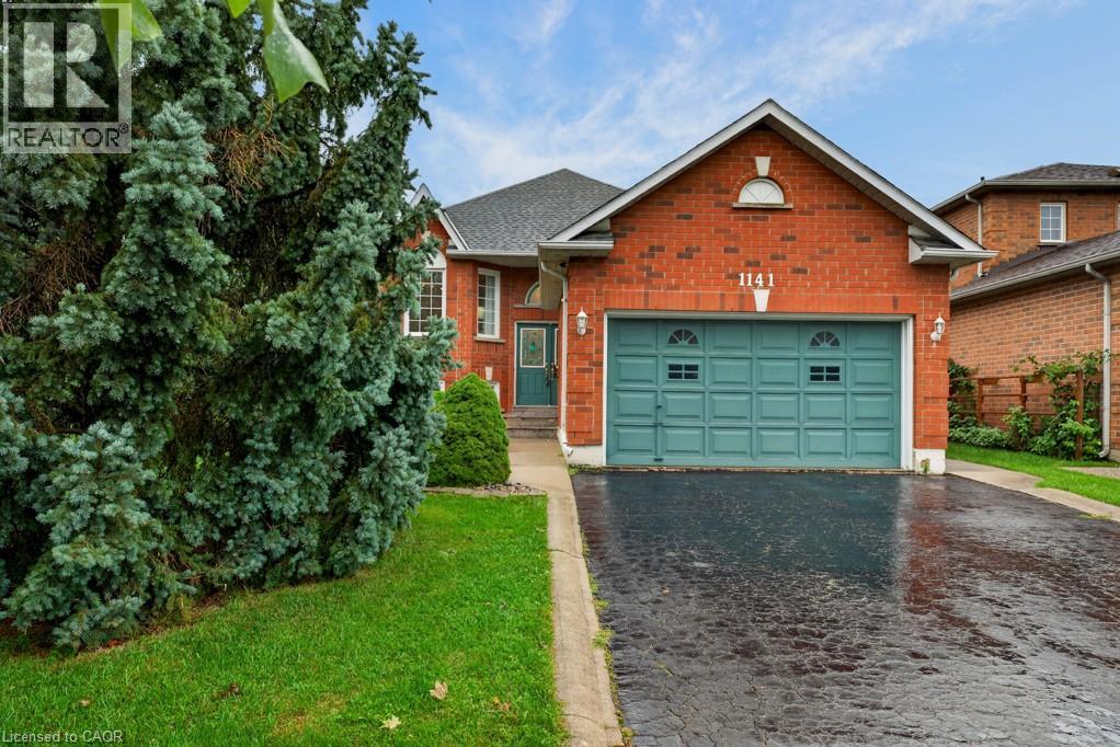 1141 Lockhart