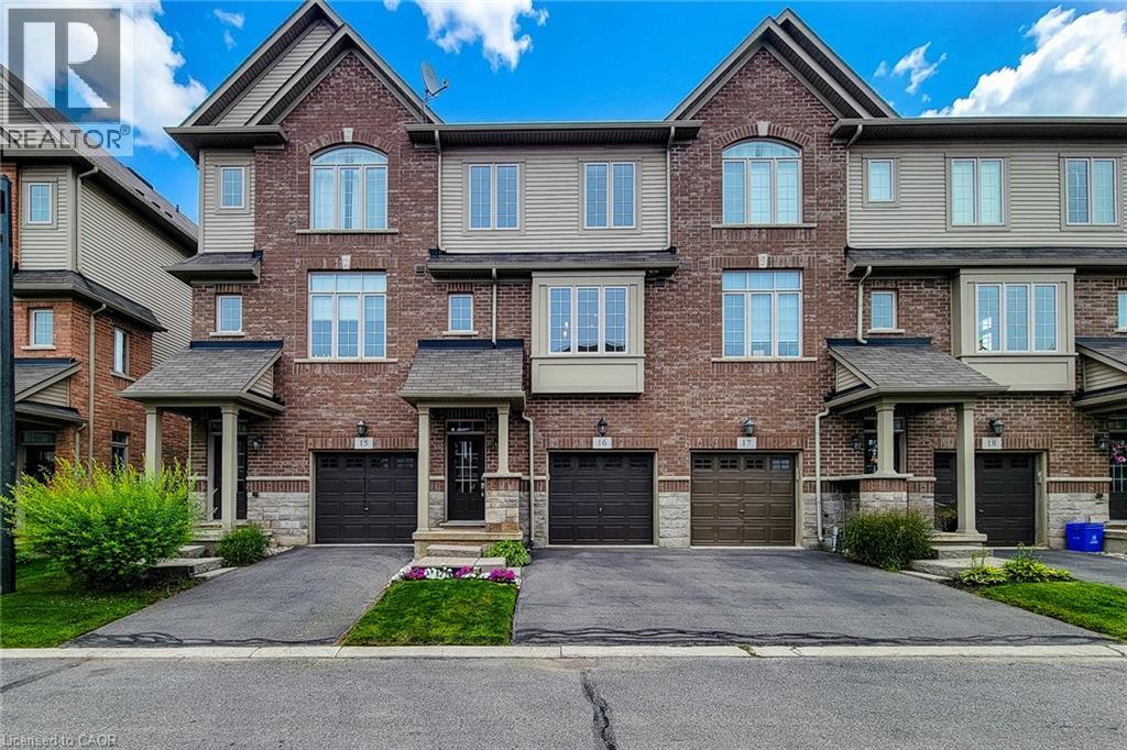 257 PARKSIDE Unit 16