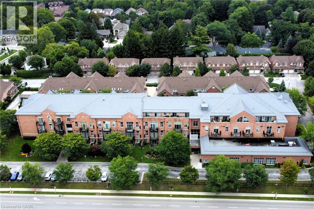 262 DUNDAS Unit 111
