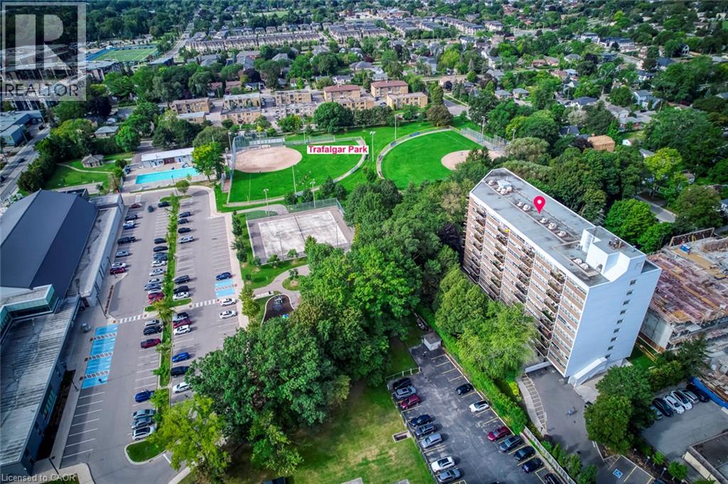 212 KERR Unit 906