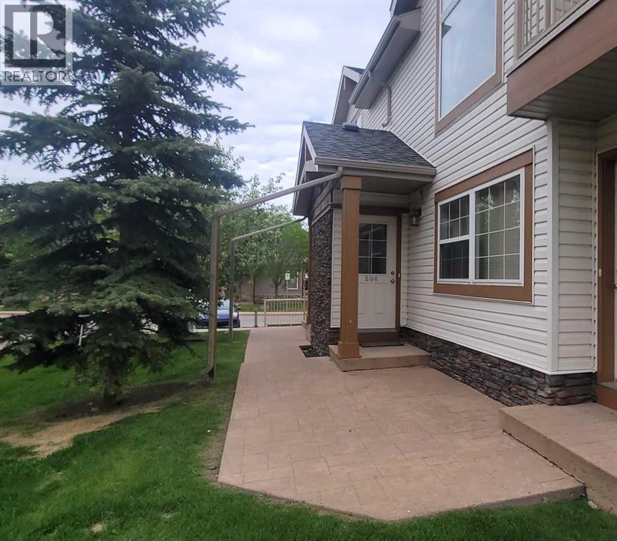 80 Panatella Unit 206 photo 2