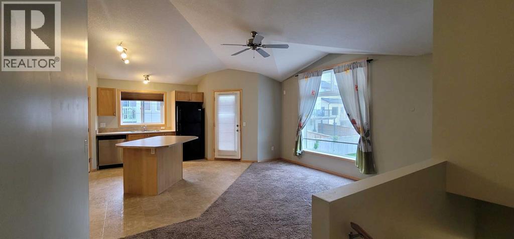 80 Panatella Unit 206 photo 3