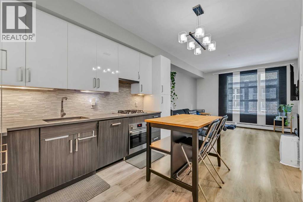 515 4 Unit 102 photo 3