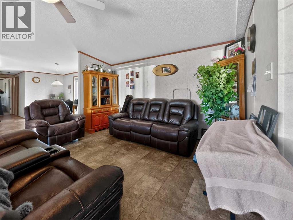 109567 Range Road 130 photo 4