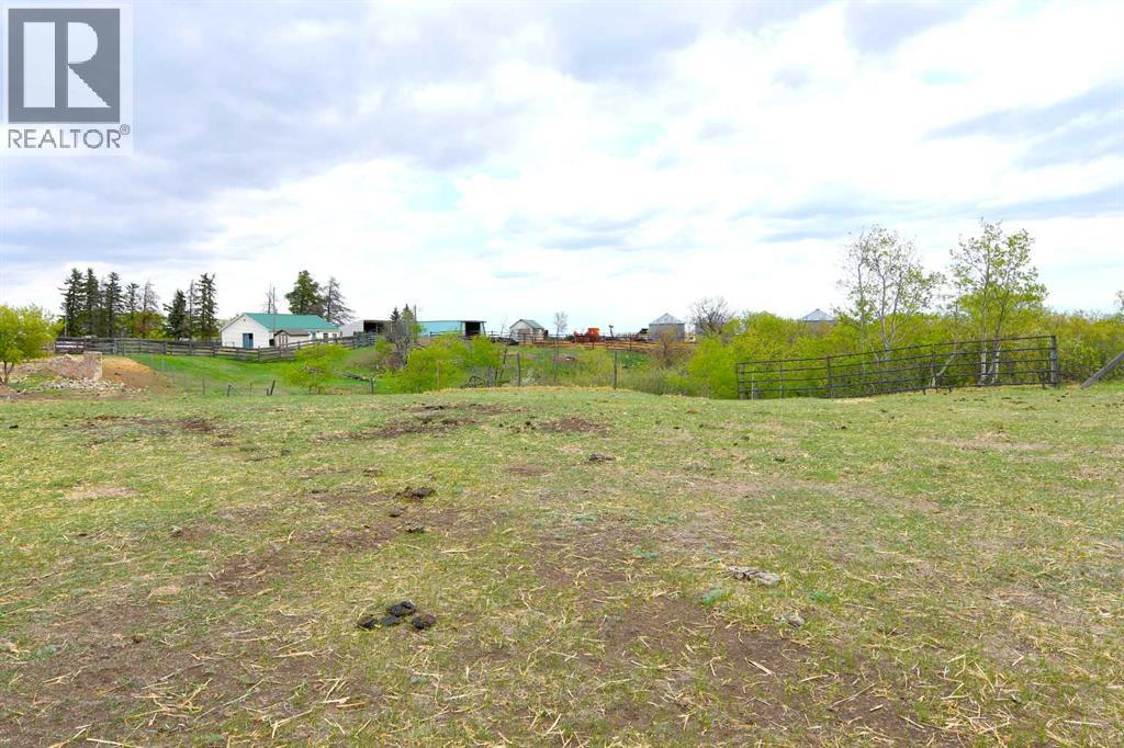 14123 Township Road 404 photo 4