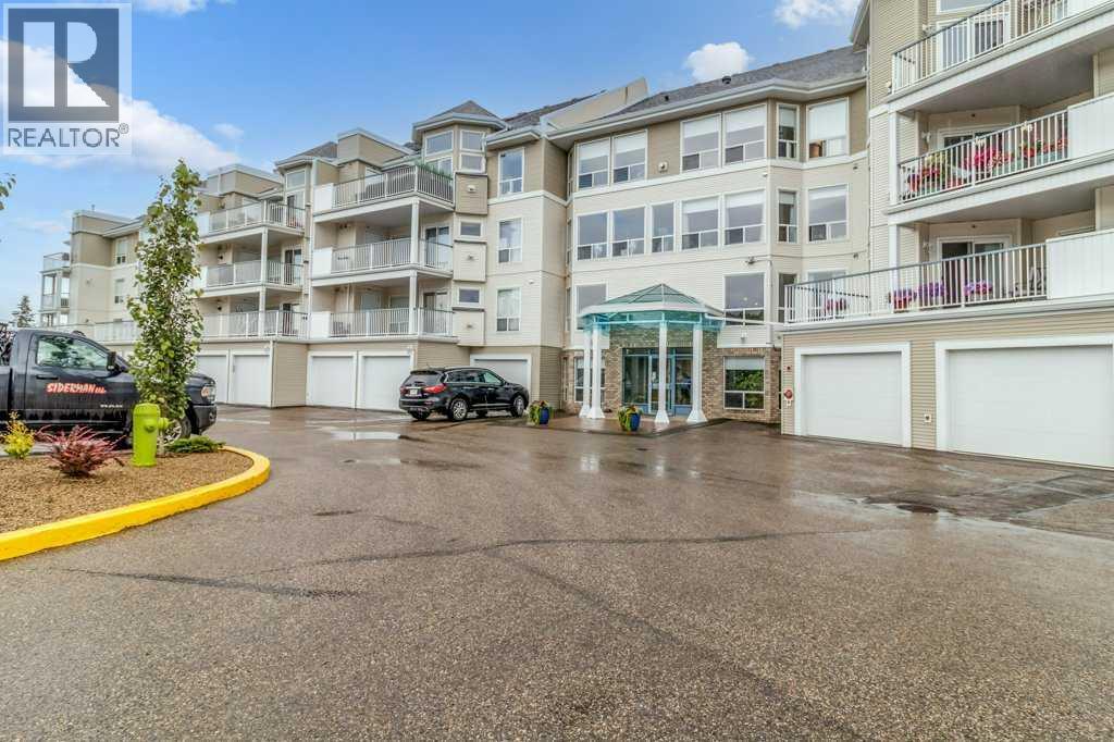 6118 53 Unit 211
