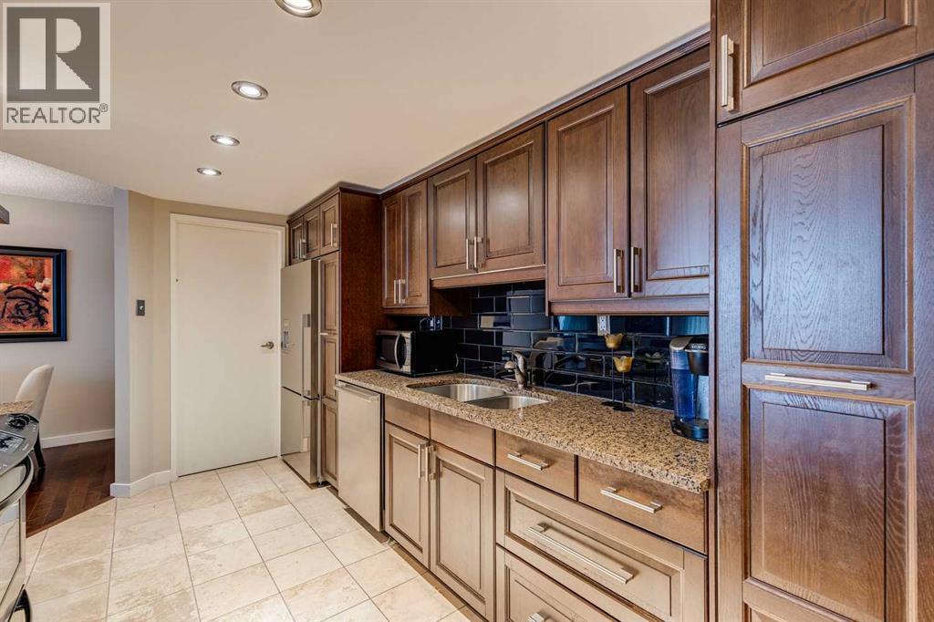 133 25 Unit 6E photo 5