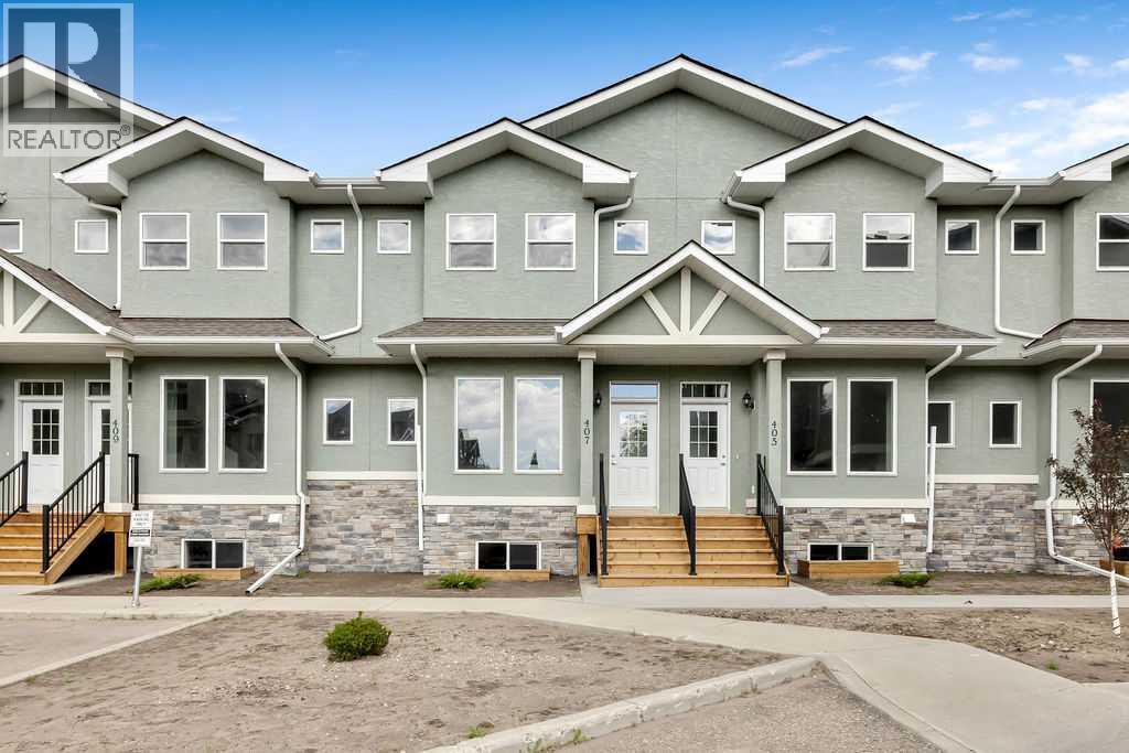 407 Strathcona