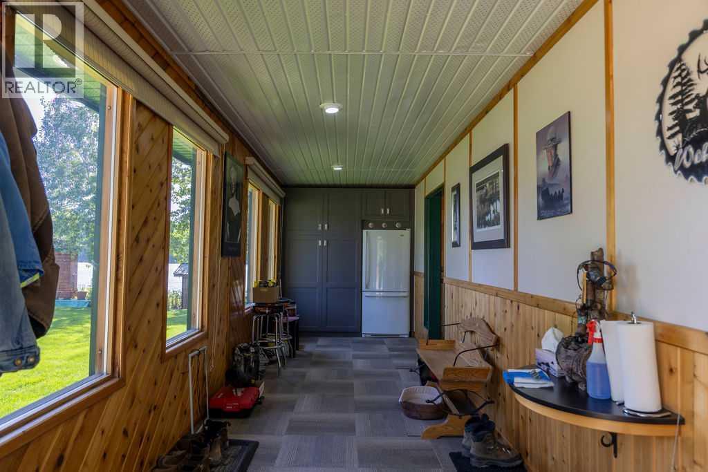 235025 Township Road 821A photo 3