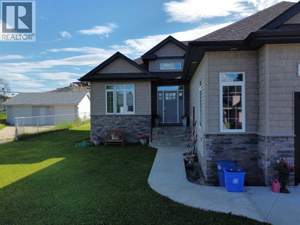805 7 photo 2