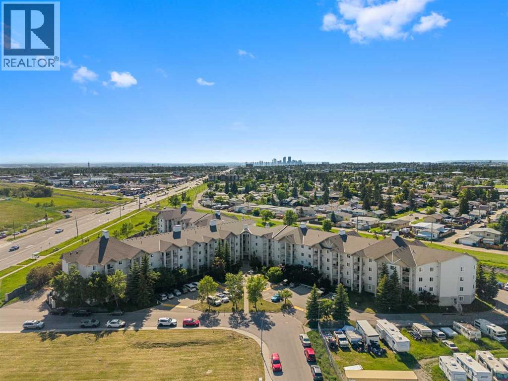 1717 60 Unit 425