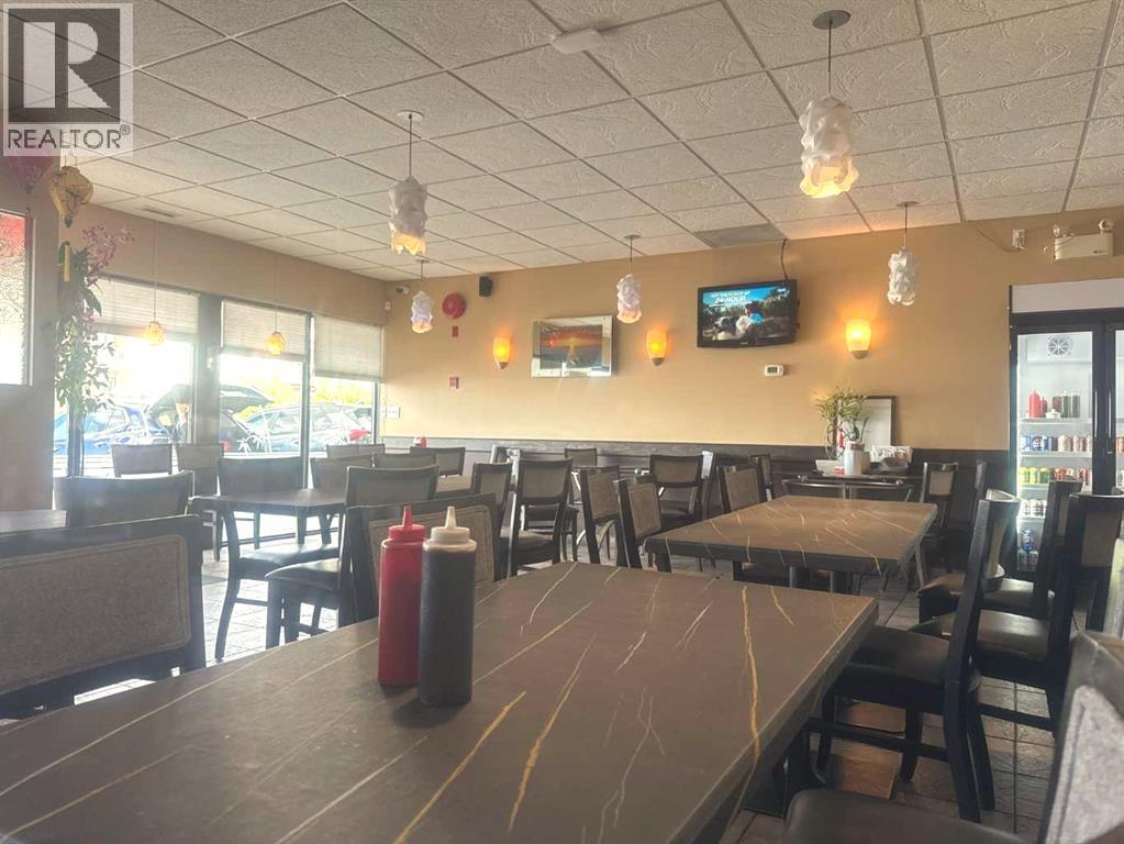 11225 30 Unit 10 photo 3