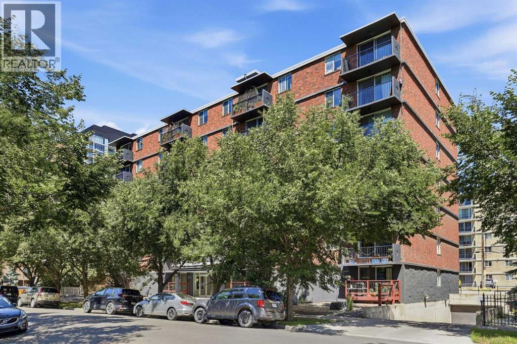 1236 15 Unit 203