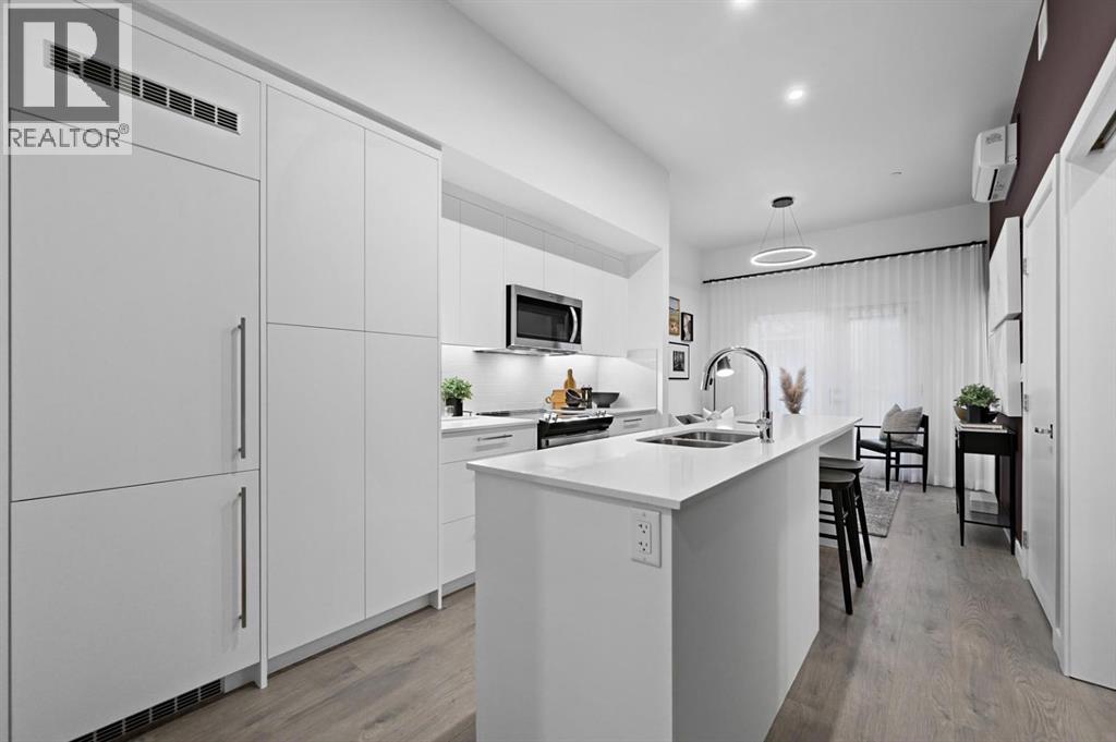 310 15 Unit 516 photo 4