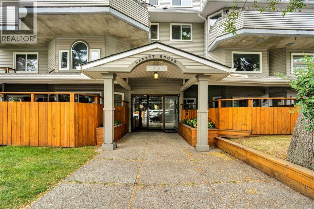 1720 13 Unit 203 photo 2