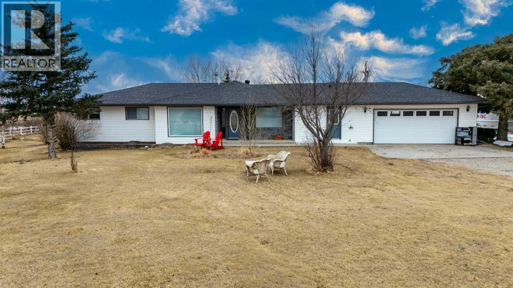 233239 Glenmore View