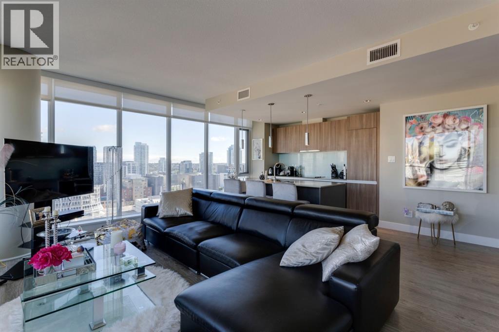 1122 3 Unit 1509 photo 4