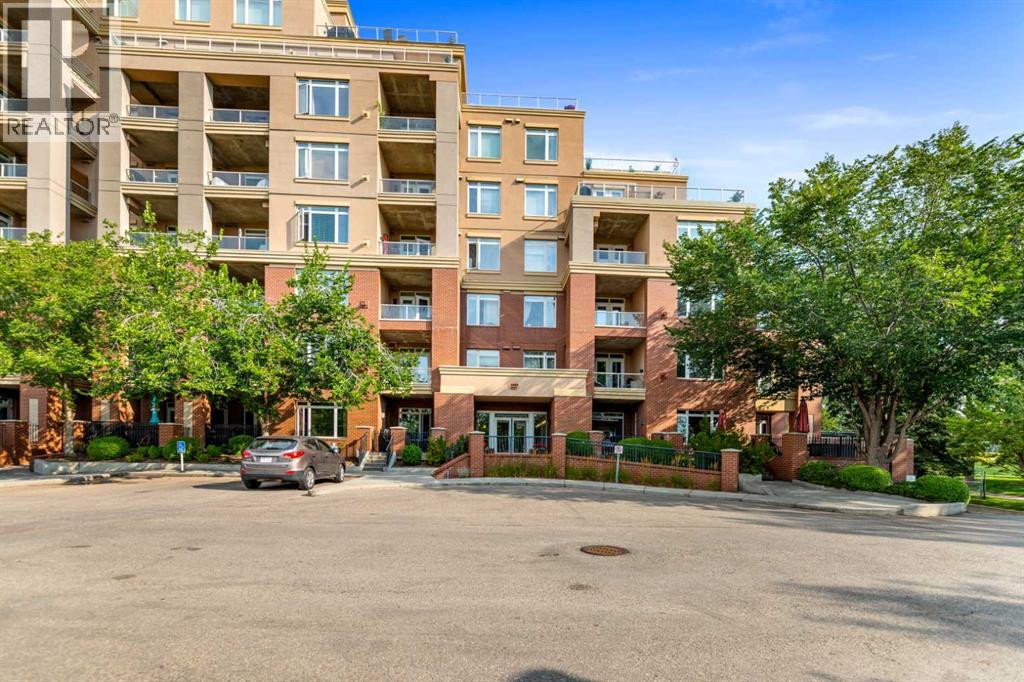 24 Hemlock Unit 3113