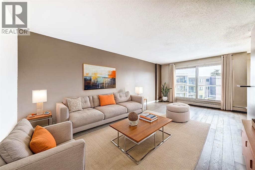 4455 Greenview