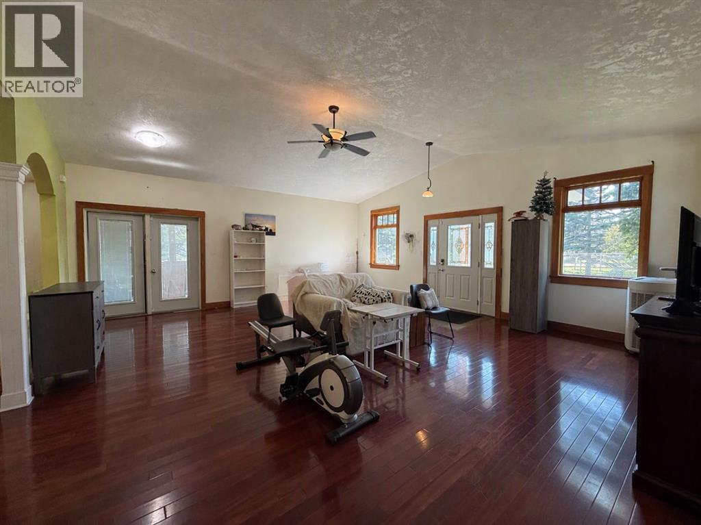 0 Avenue photo 5