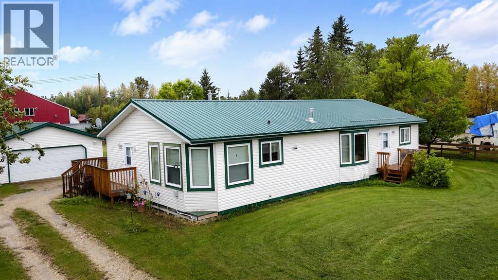 92 Peace River Avenue