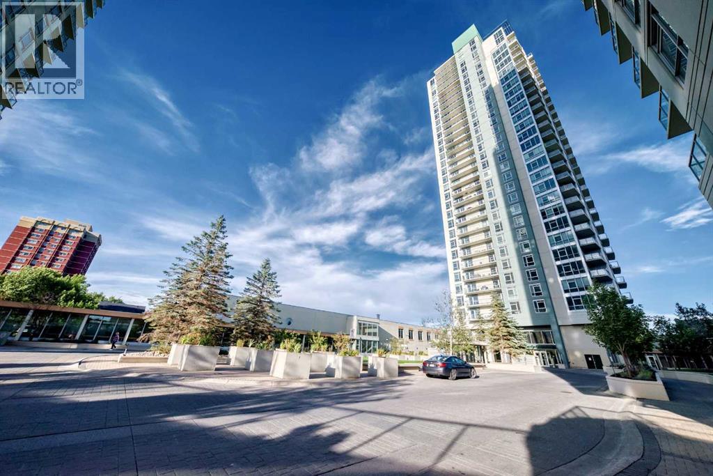 99 Spruce Unit 3002