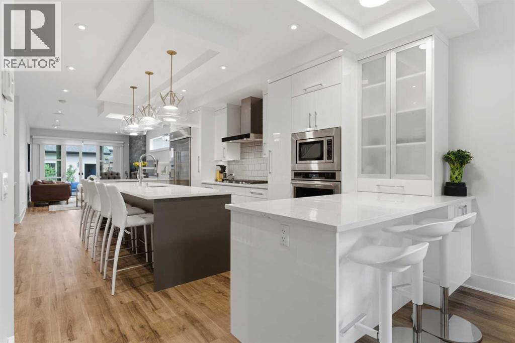 438 13 photo 3