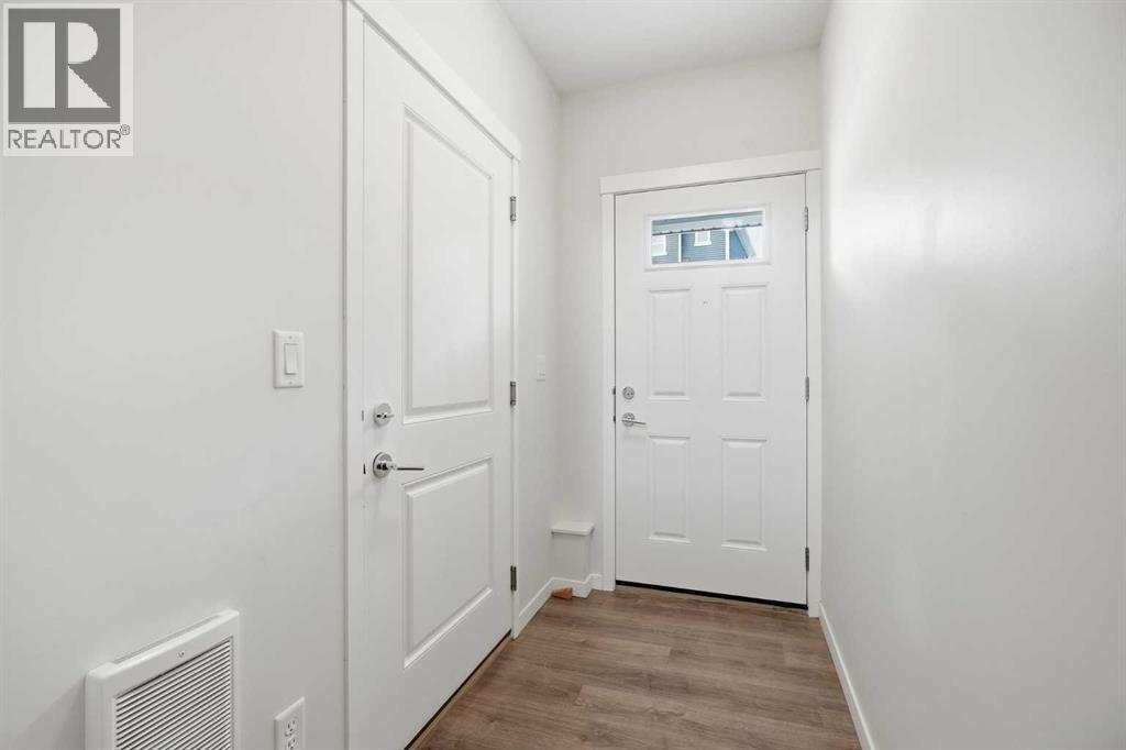 355 Nolancrest Unit 611 photo 2
