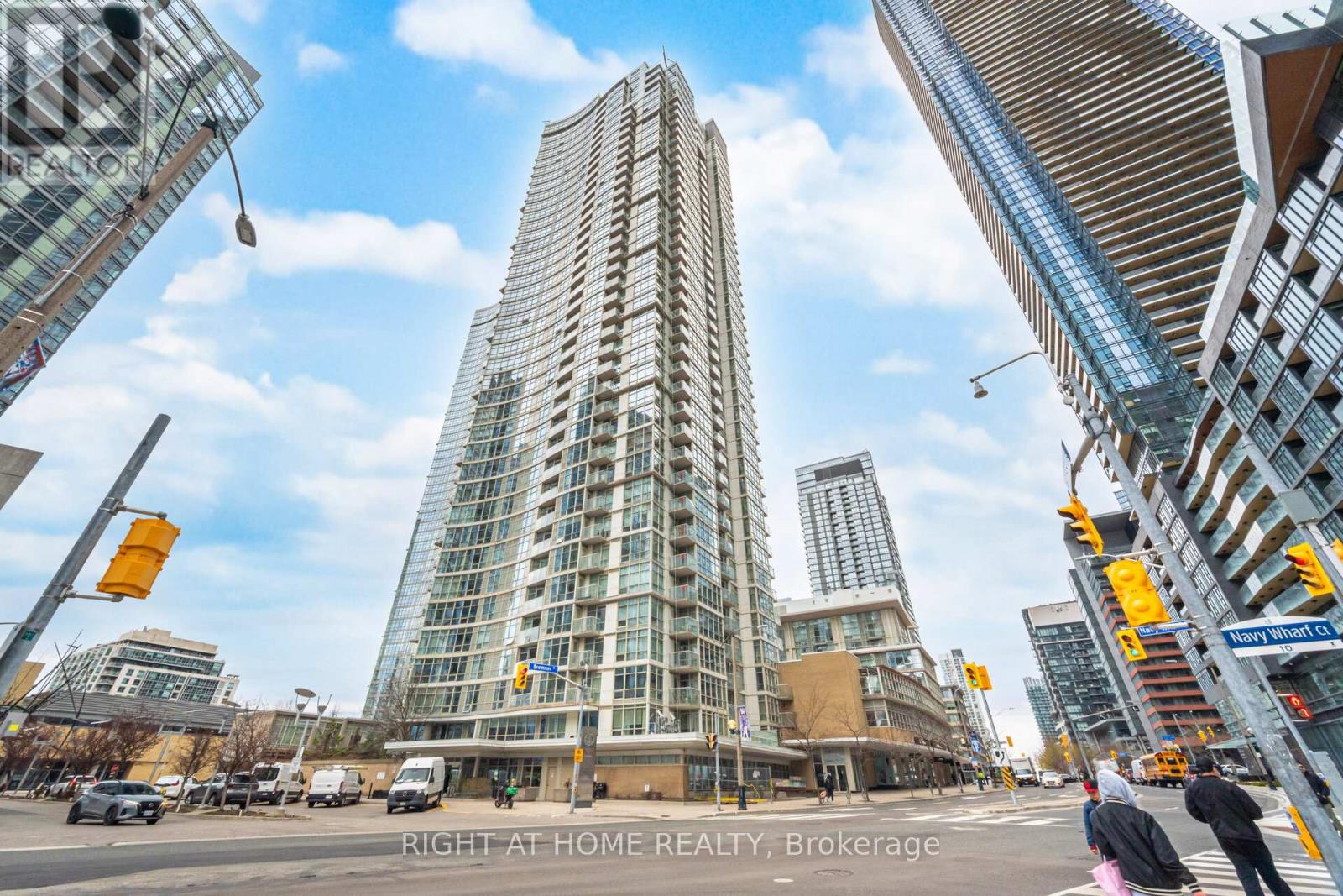 10 Navy Wharf Unit 2107