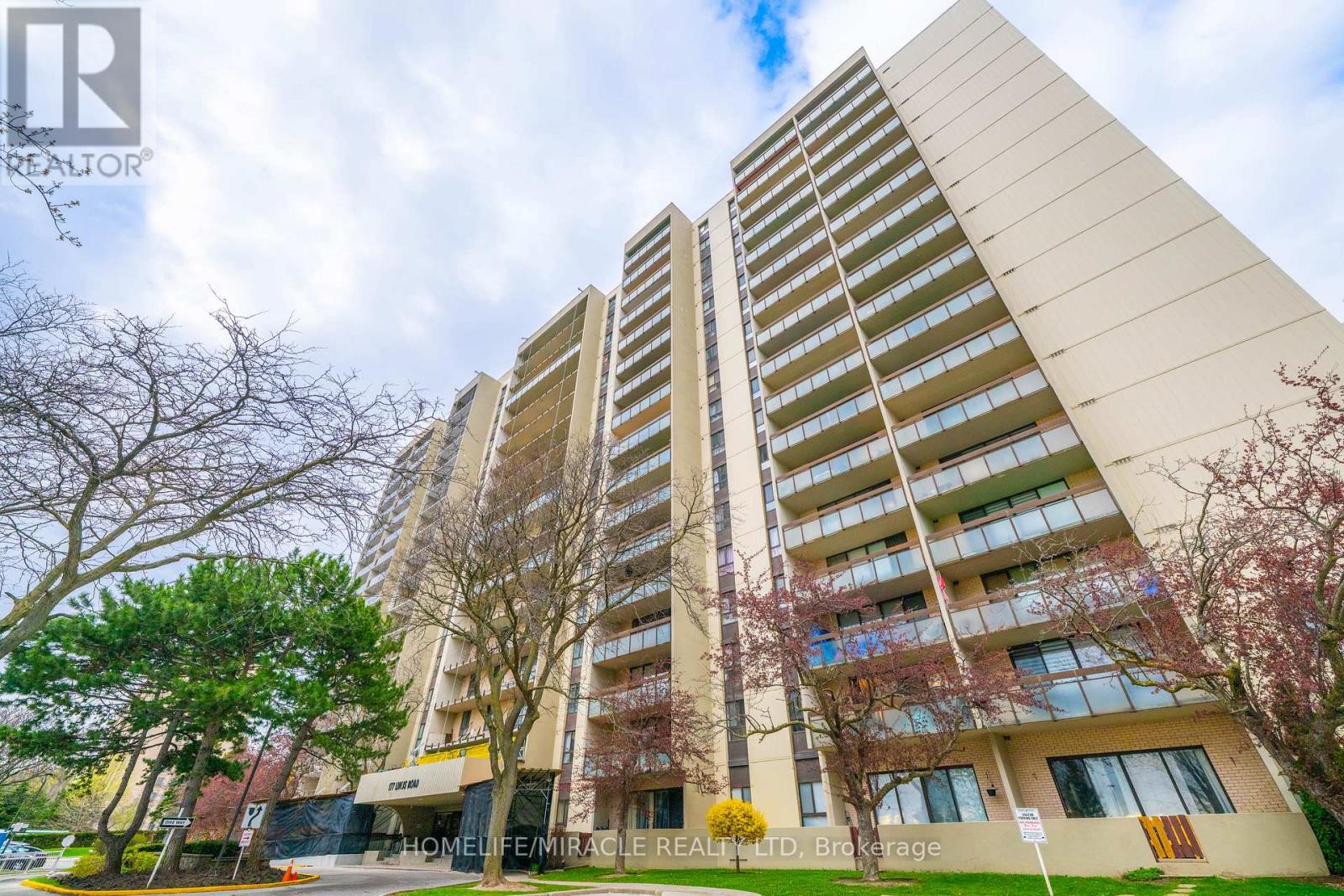 177 Linus Unit 905