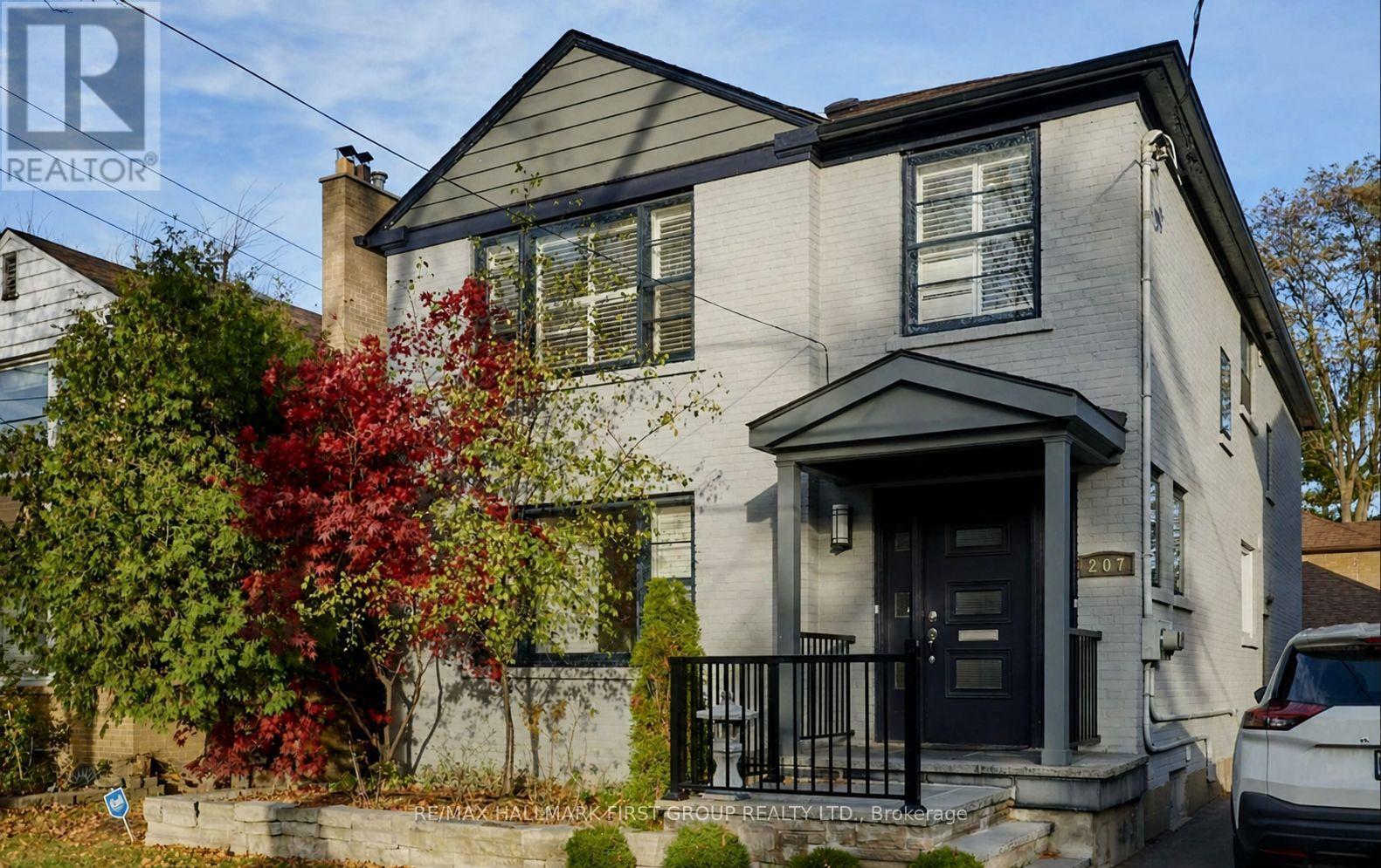 207 Bayview Heights Unit Lower