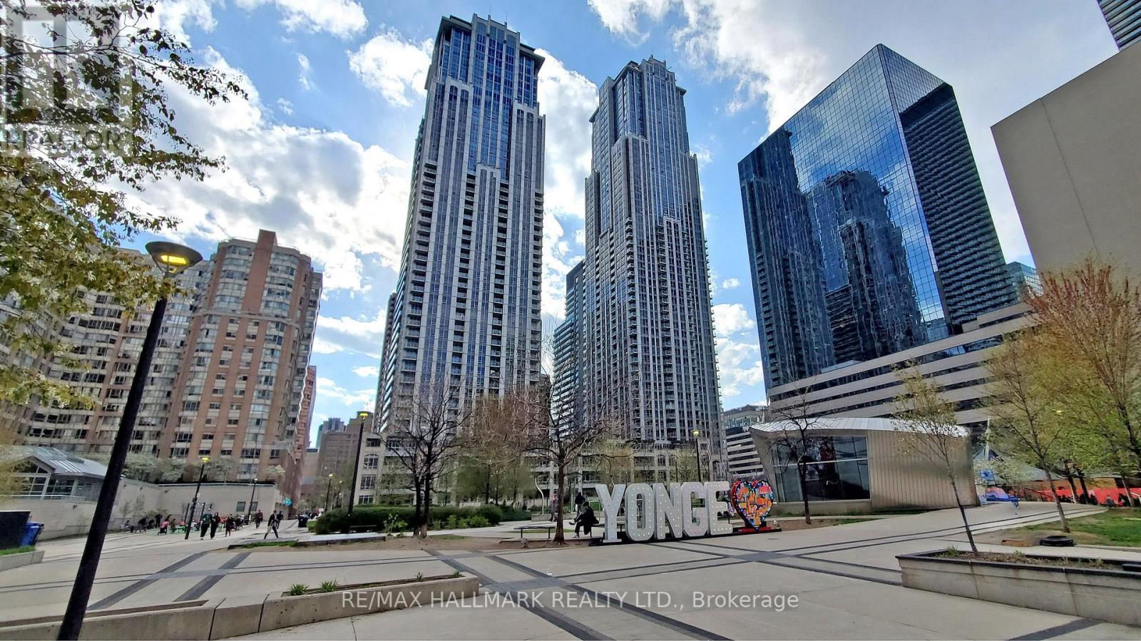 384 Yonge Unit 49