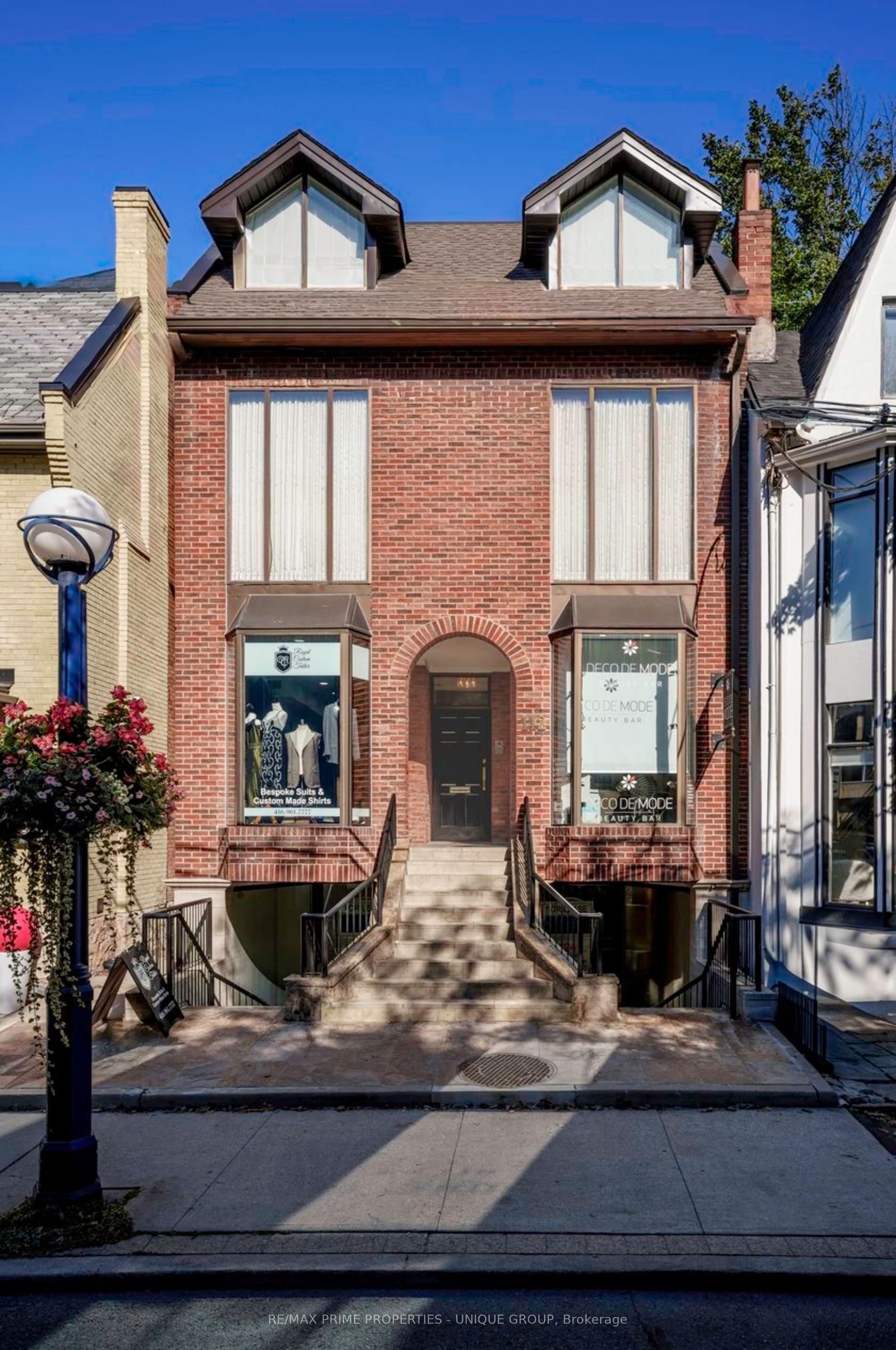 112 Scollard